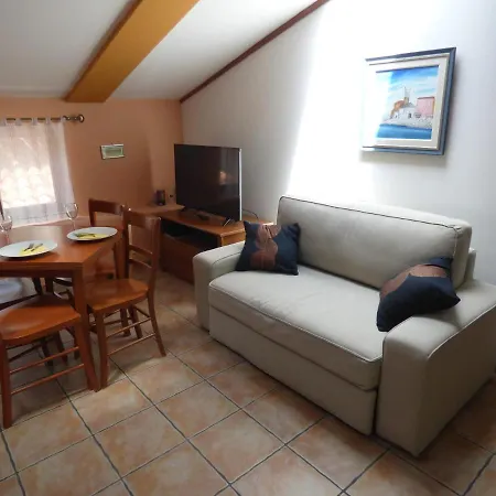 Apartment Bevk *